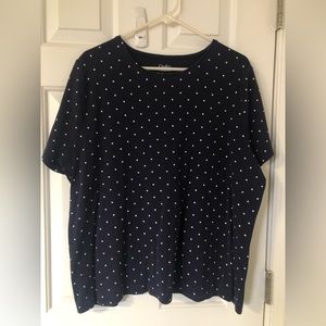 Navy & white polka dot tshirt